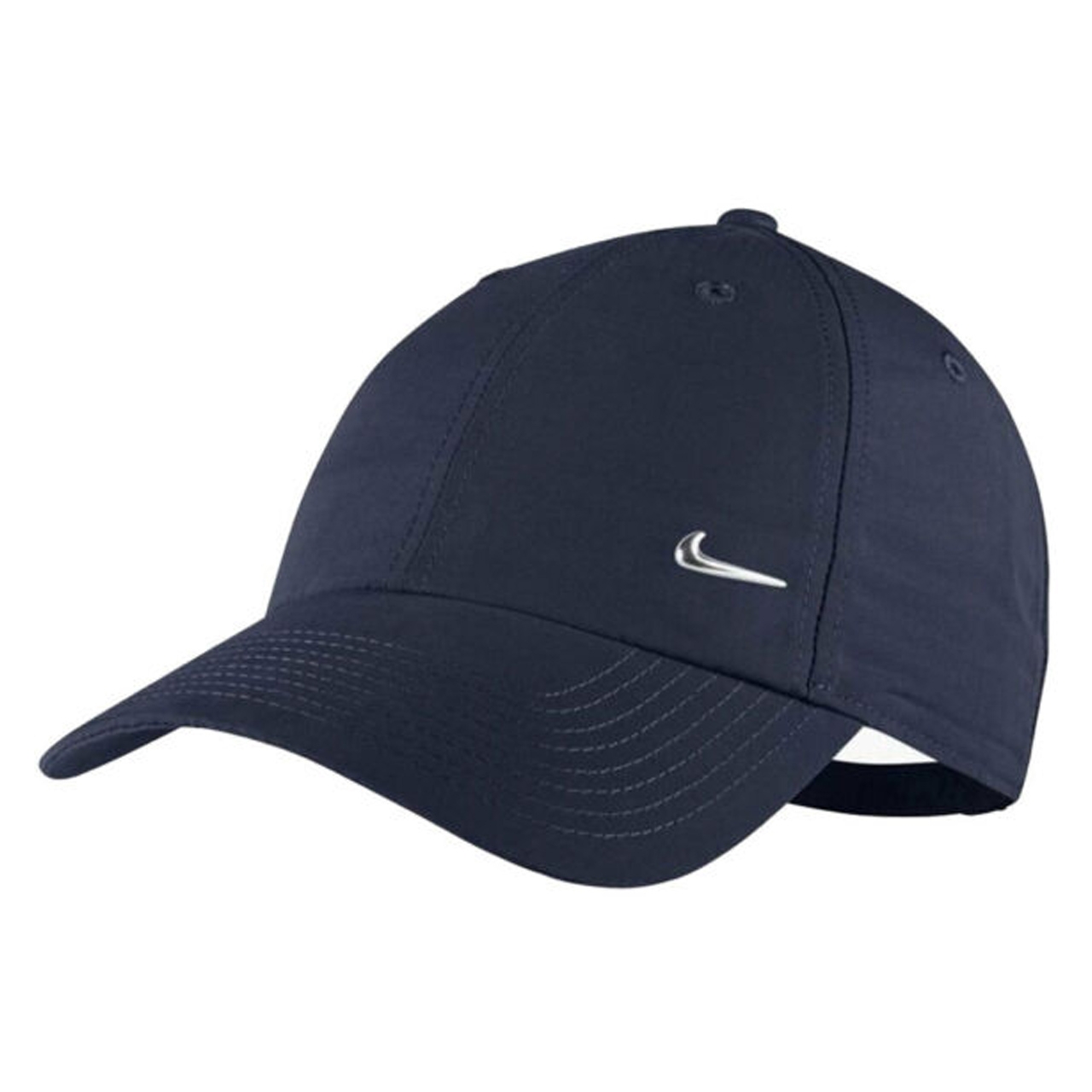 Herren Basecap Heritage 86 jetzt günstig kaufen in unserem Onlineshop. Die Heritage86 Cap von Nike Sportswear ist mit der Dri-FIT-Technologie ausgestattet und sorgt so für einen trockenen Tragekomfort.- klassisches